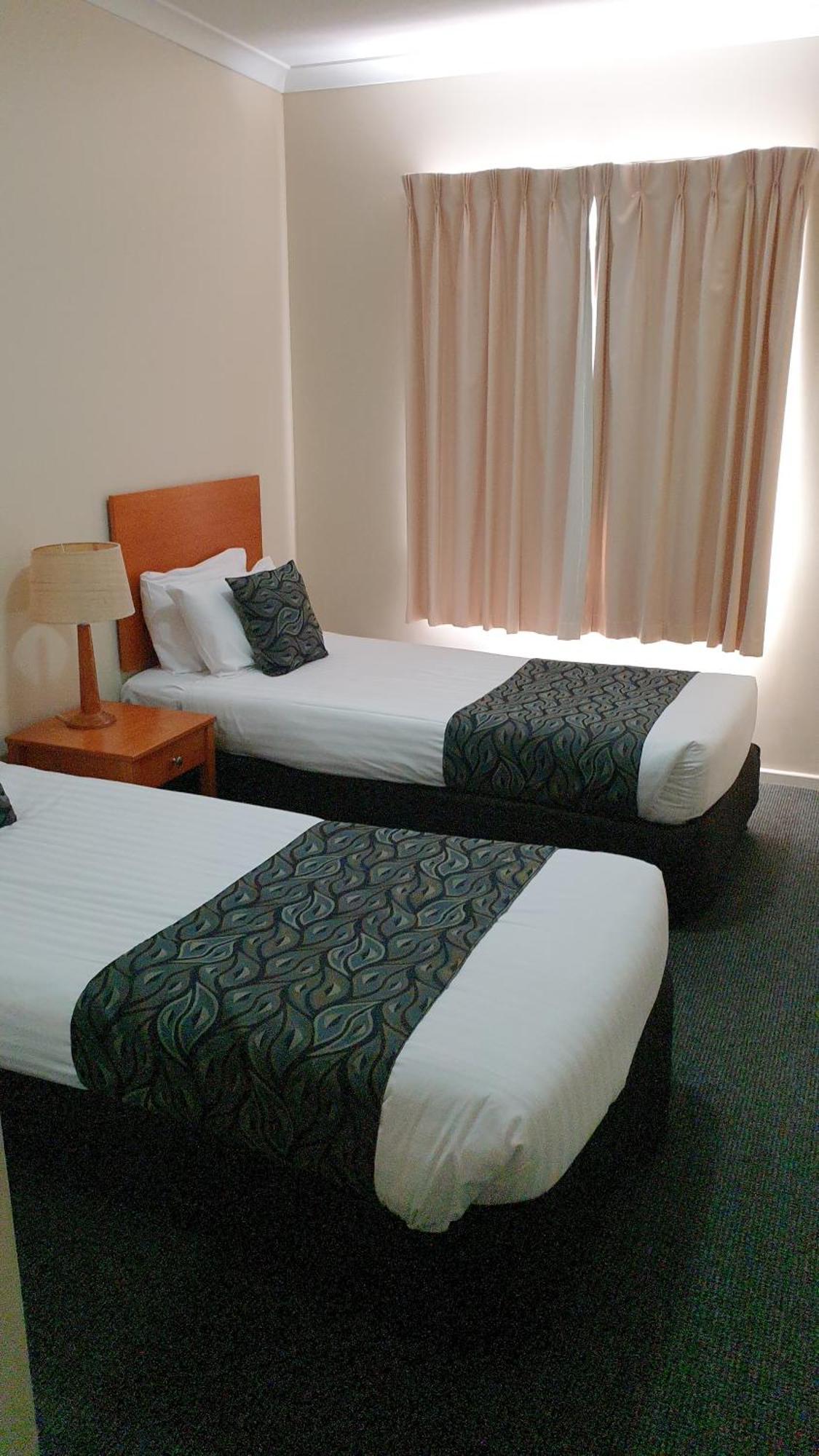C Mandurah Apartment Resort Exterior photo